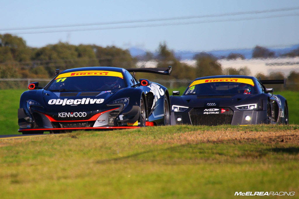 Tony Walls and Warren Luff in the Objective McLaren at Sydney Motorsport Park