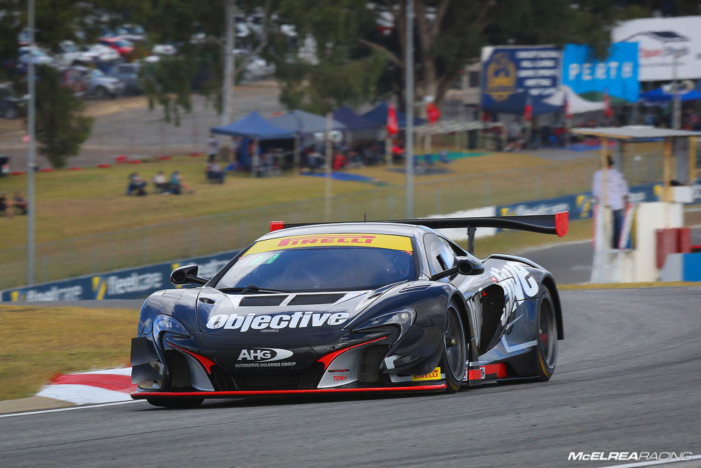 Tony Walls in the Objective McLaren at Barbagello Raceway Perth