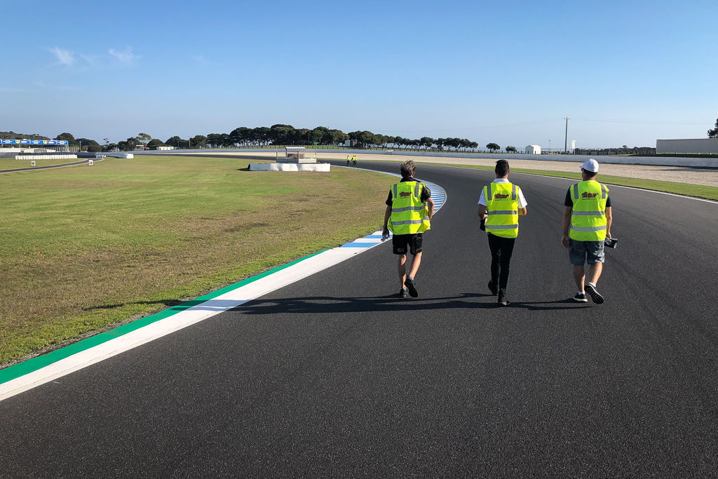 Walking the Phillip Island Grand Prix Circuit with McElrea Racing