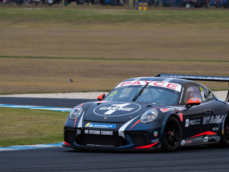 Tim Miles #6 racing at Phillip Island Circuit 2019