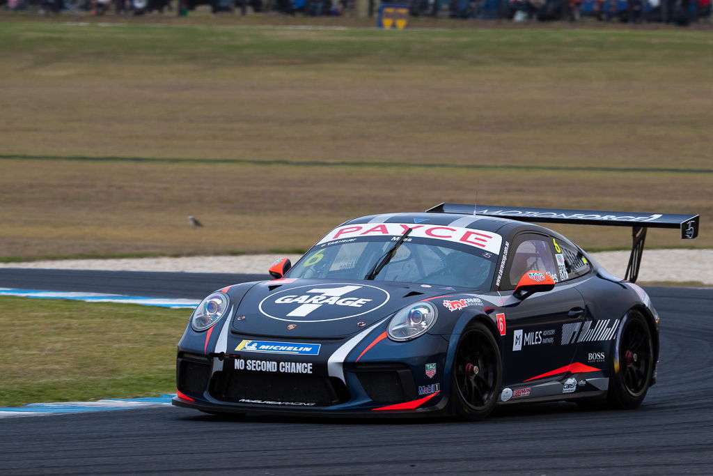 Tim Miles #6 racing at Phillip Island Circuit 2019