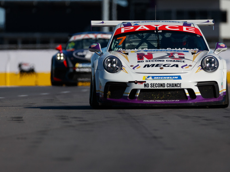 Warren Luff #7 racing at The Bend Motorsport Park 2019