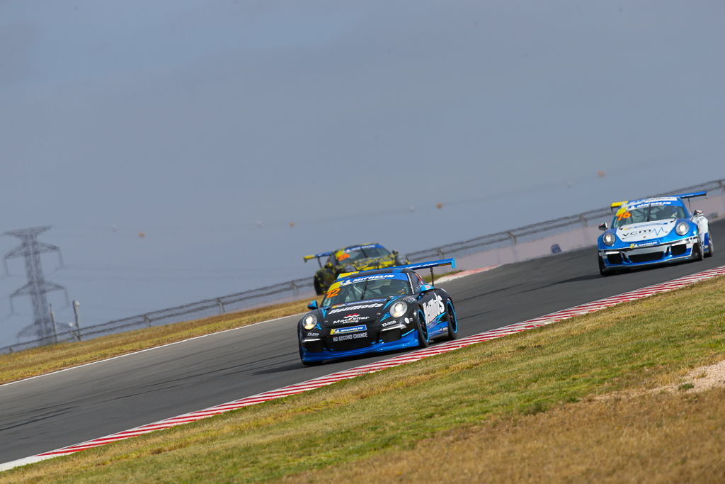 Harri Jones with McElrea Racing at Tailem Bend for round 6 of the Porsche GT3 Cup Challenge 2019