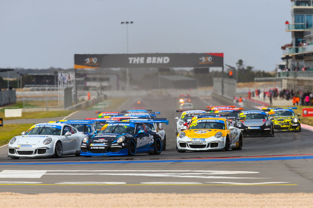 Harri Jones with McElrea Racing at Tailem Bend for round 6 of the Porsche GT3 Cup Challenge 2019