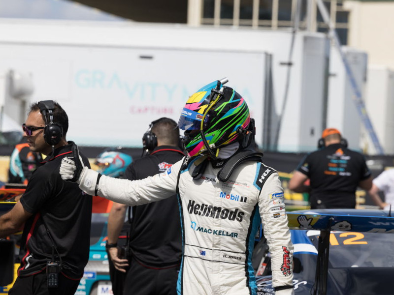 Harri Jones #12 racing at Sandown International Raceway 2021