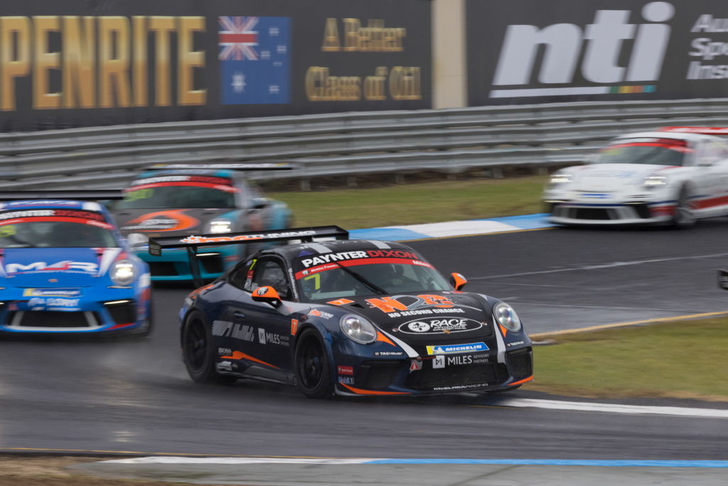 Tim Miles #7 racing at Sandown International Raceway 2021