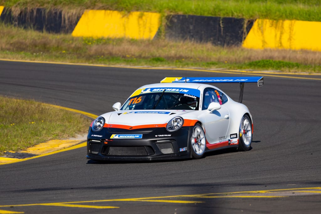 Aron Shields #116 racing at Sydney Motorsport Park 2022