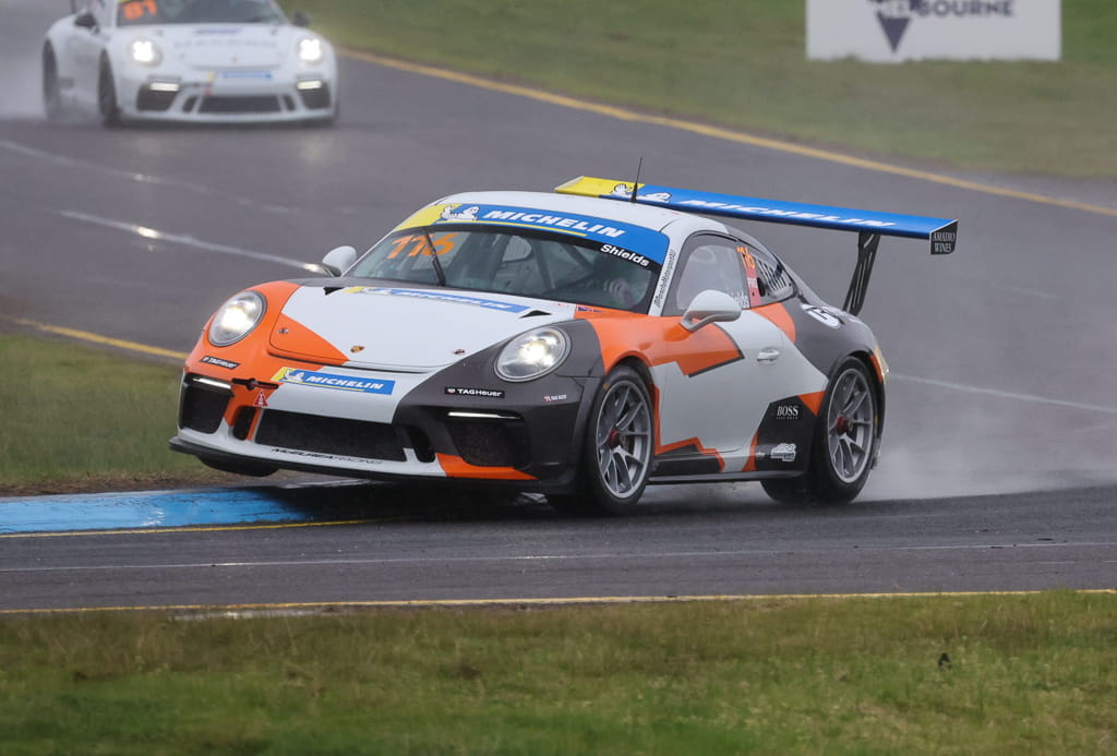 Aron Shields #116 racing at Sandown International Raceway 2022