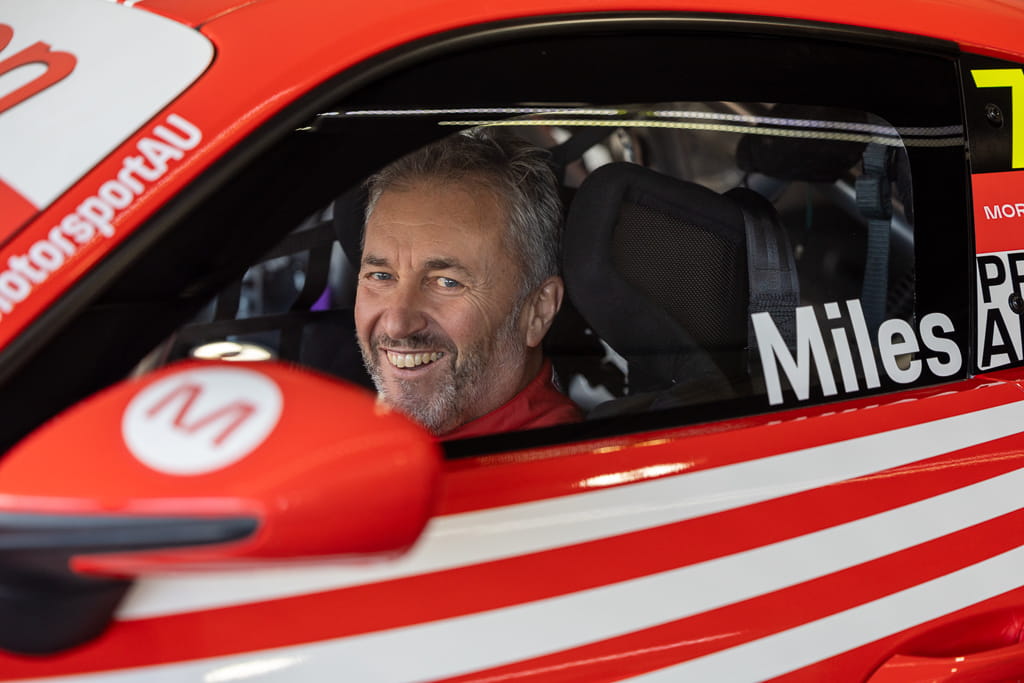 Tim Miles #7 racing at The Bend Motorsport Park 2022