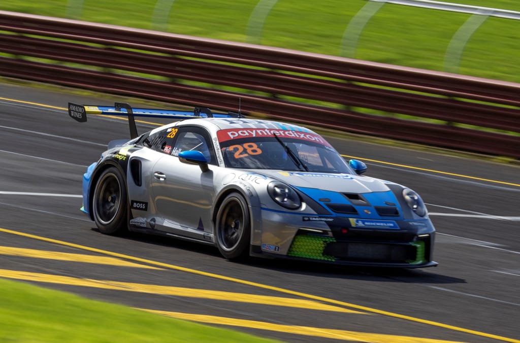 Bayley Hall #28 racing at Sandown International Raceway 2022