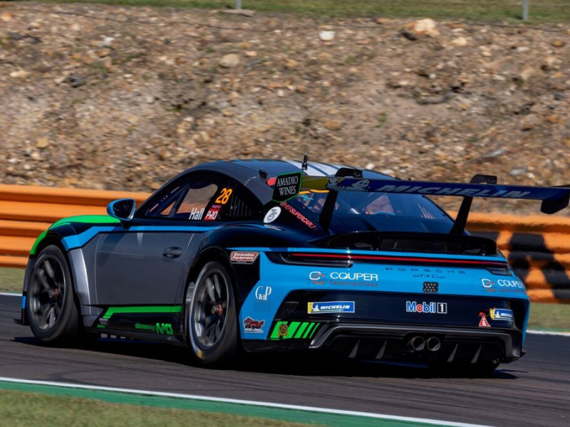 Bayley Hall #28 racing at Hidden Valley Raceway 2023