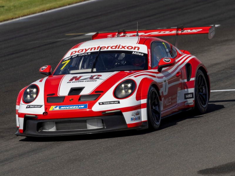Tim Miles #7 racing at The Bend Motorsport Park 2023