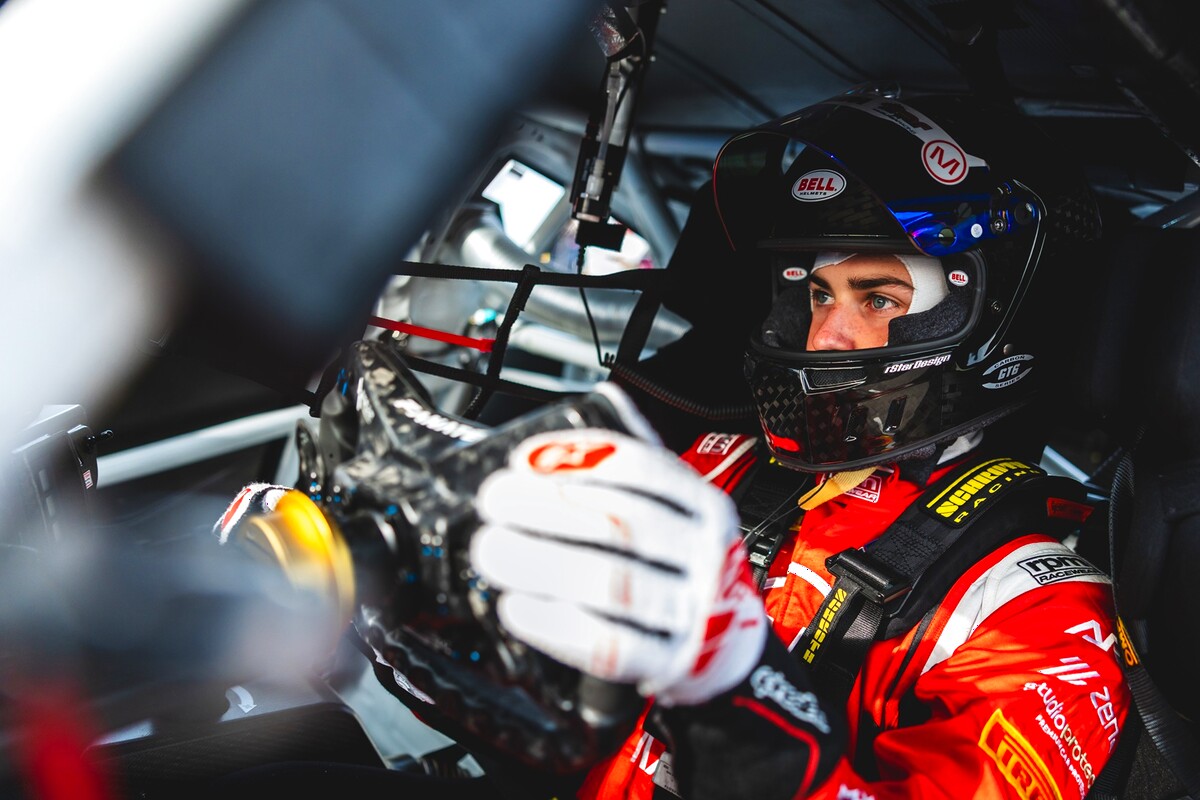 Jay Murray #5 racing at The Bend Motorsport Park 2025