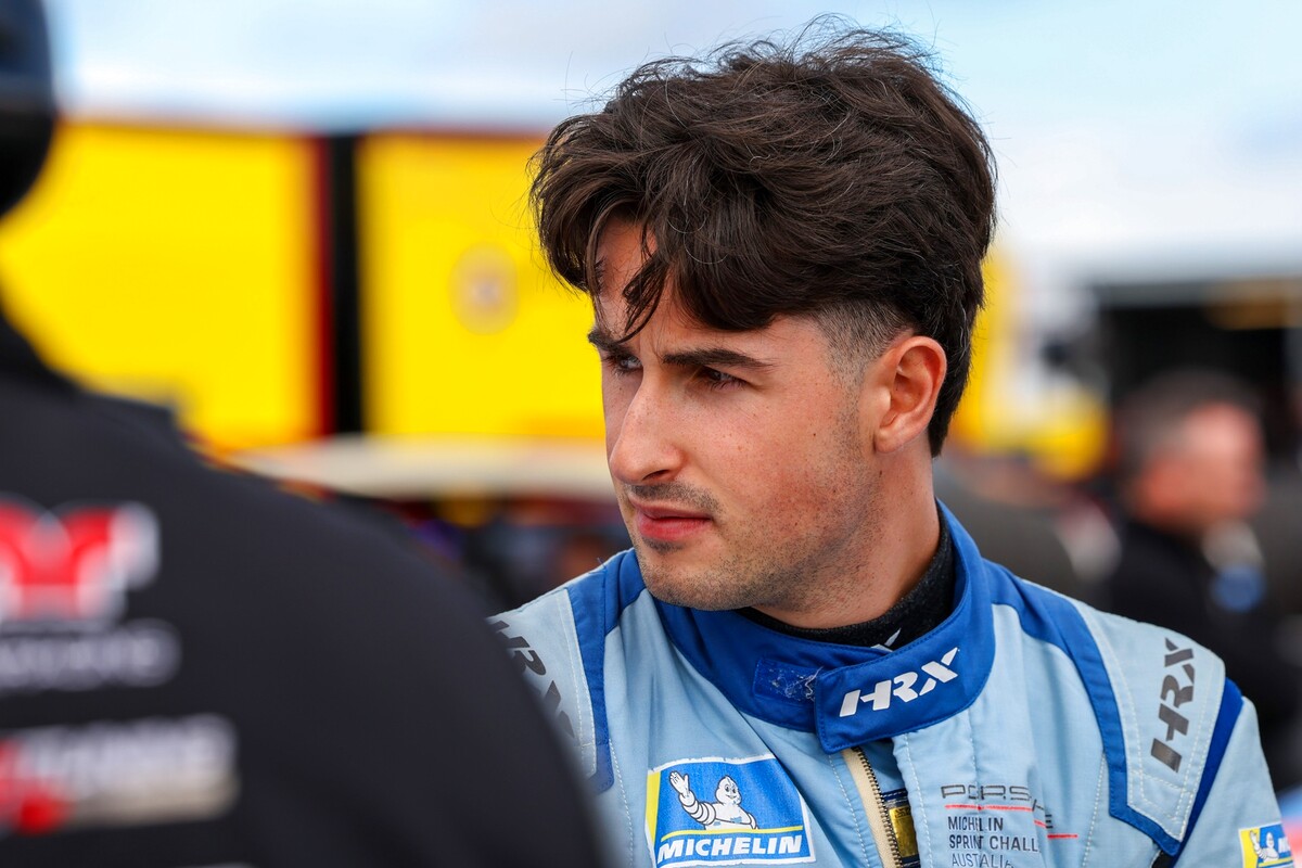 Lockie Bloxsom #23 racing at The Bend Motorsport Park 2025