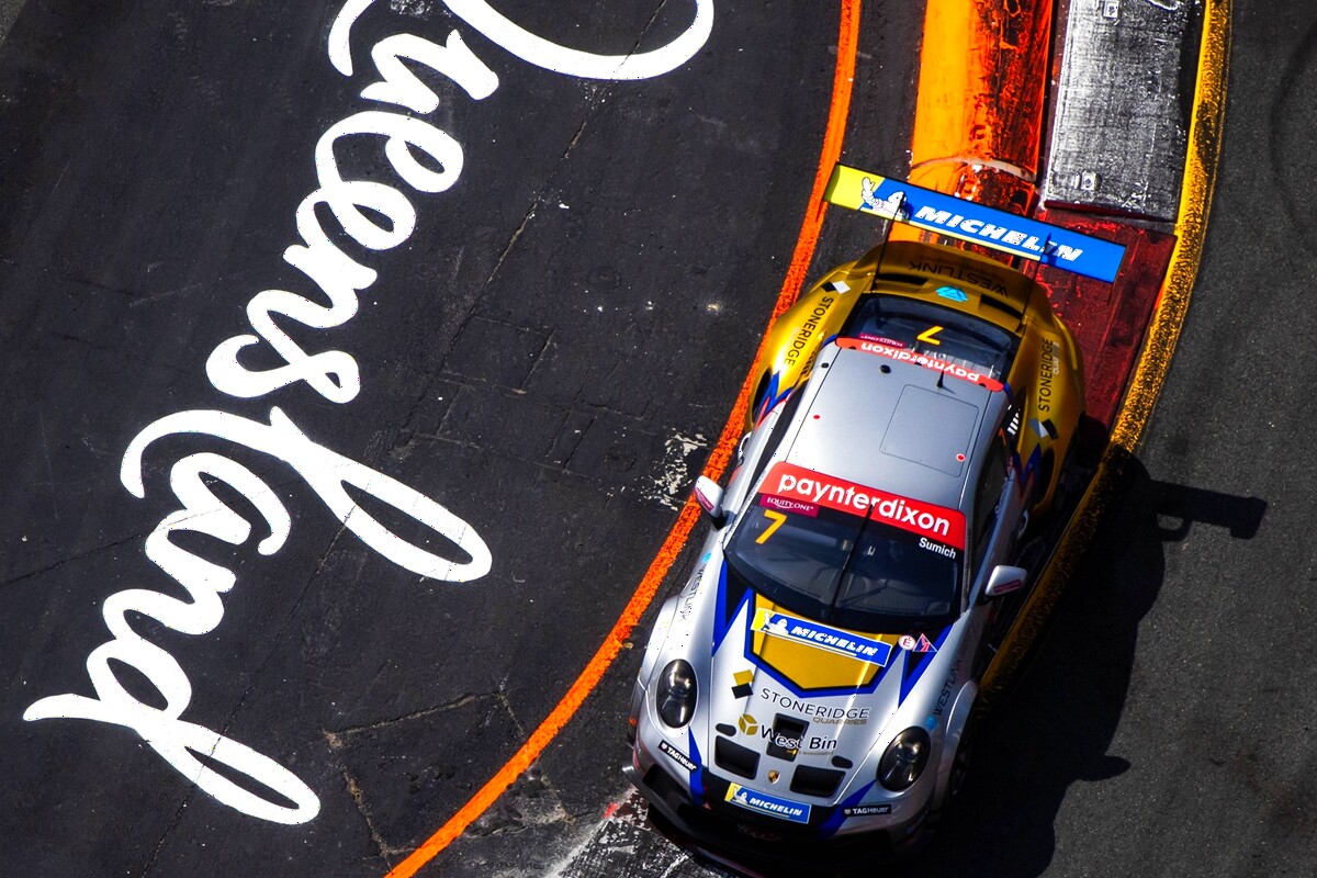 Caleb Sumich #7 racing at Surfers Paradise Street Circuit 2025