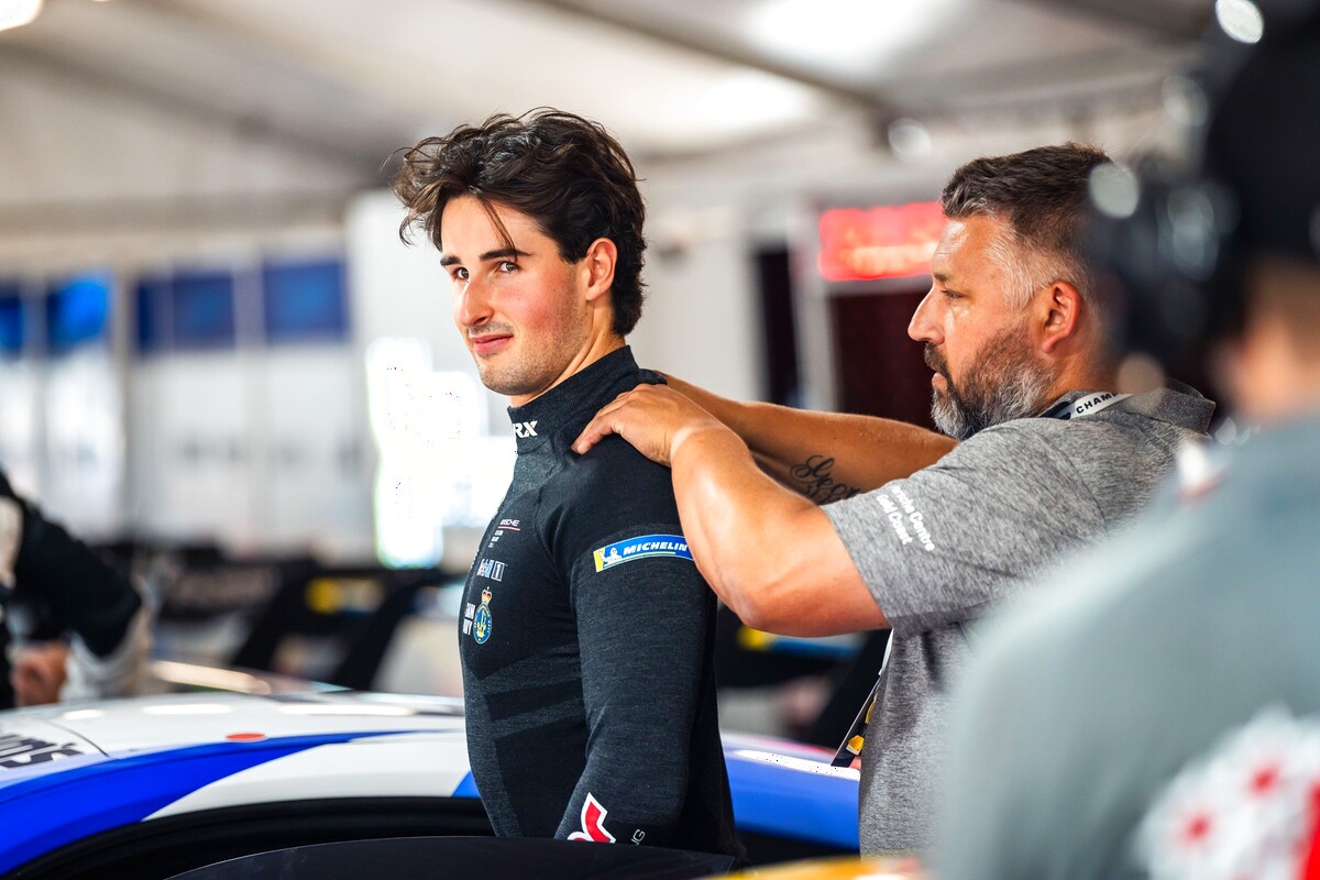 Lockie Bloxsom #23 at Surfers Paradise Street Circuit 2025