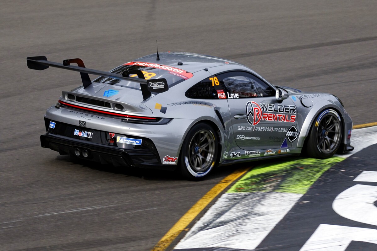 Aaron Love #78 racing at Adelaide Street Circuit 2025