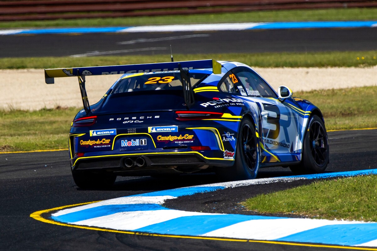 Lockie Bloxsom #23 racing at Sandown International Raceway 2025