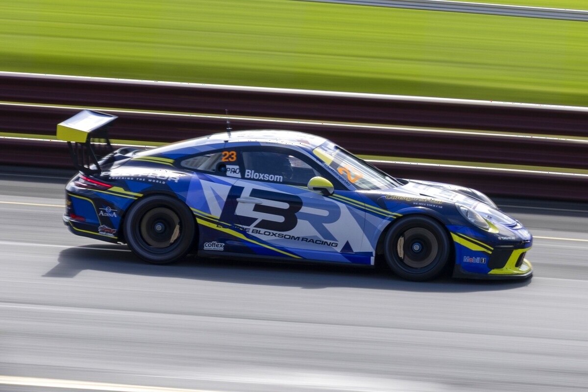 Lockie Bloxsom #23 racing at Sandown International Raceway 2025