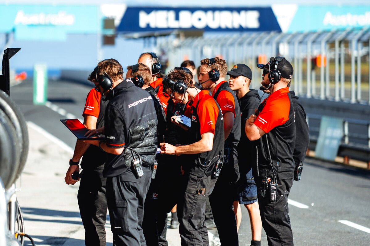 McElrea Racing crew at Phillip Island Circuit 2026
