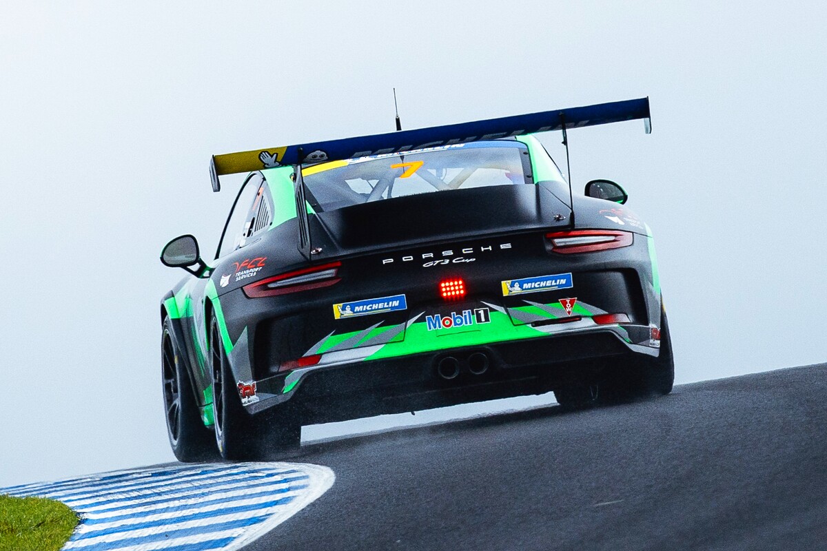 Kamal Mrad #7 racing at Phillip Island Circuit 2026