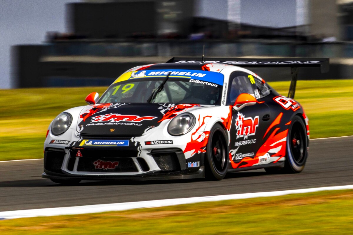 Anthony Gilbertson #19 racing at The Bend Motorsport Park 2026