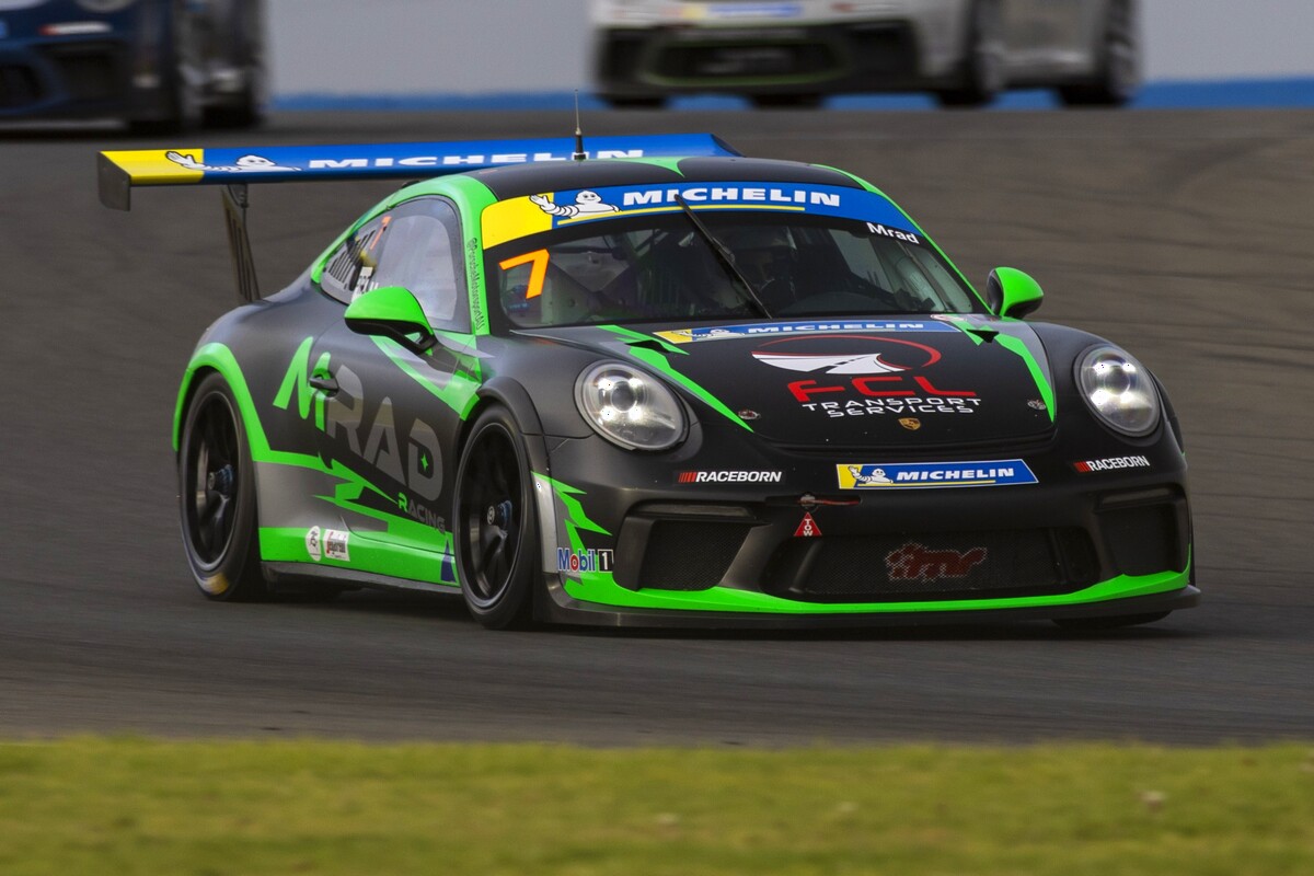 Kamal Mrad #7 racing at The Bend Motorsport Park 2026