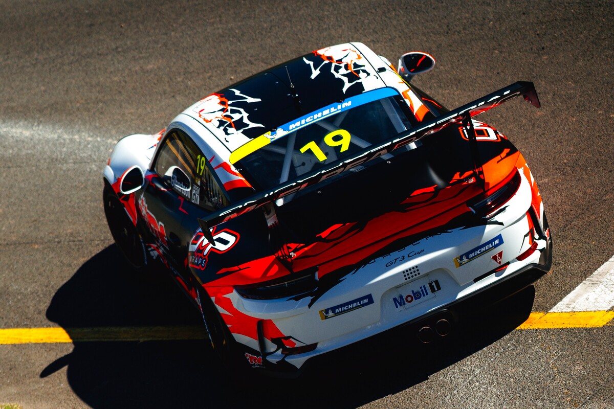 Anthony Gilbertson #19 racing at Sydney Motorsport Park 2026